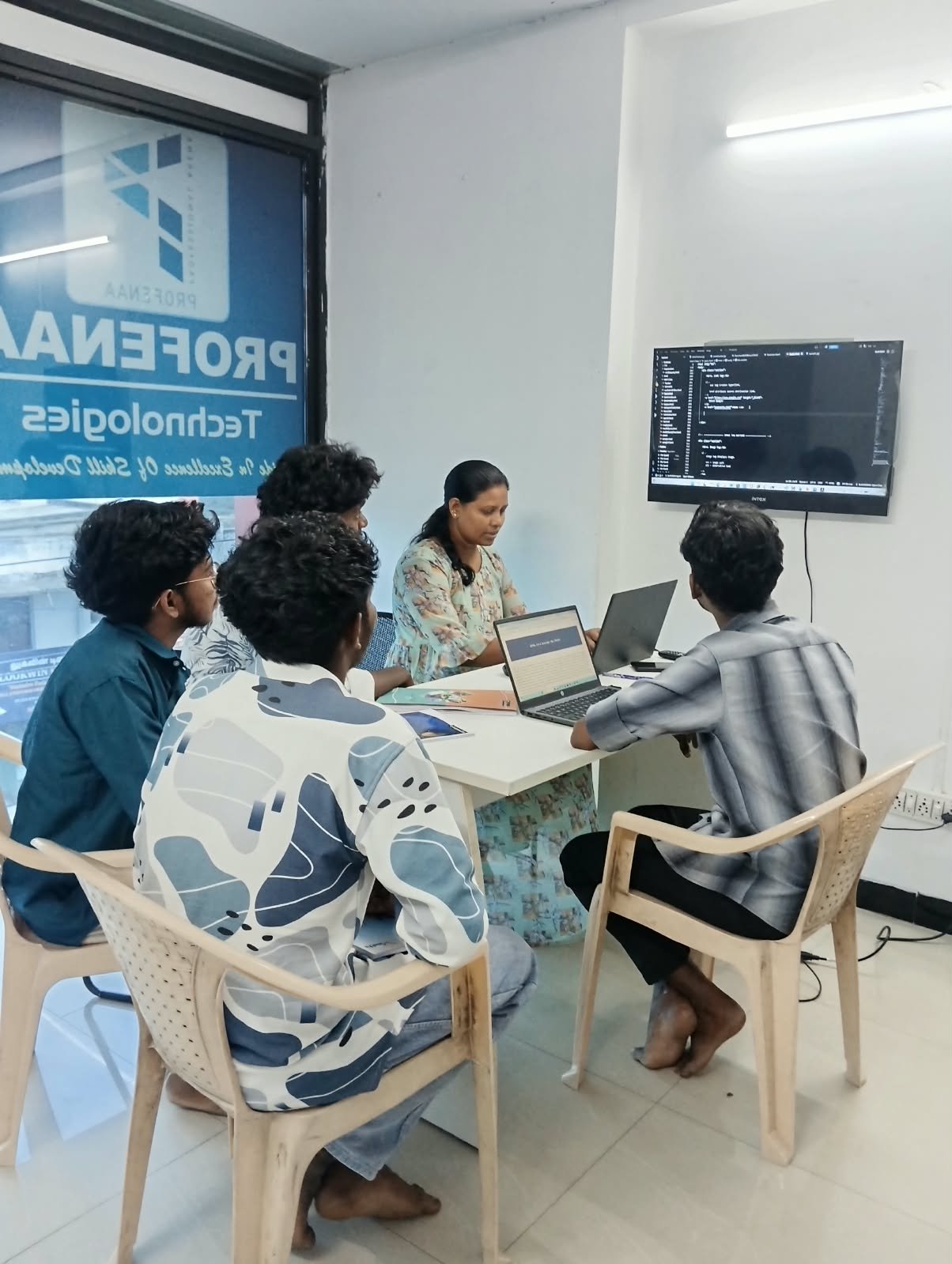 SQL Course Roadmap for Beginners in Tiruppur